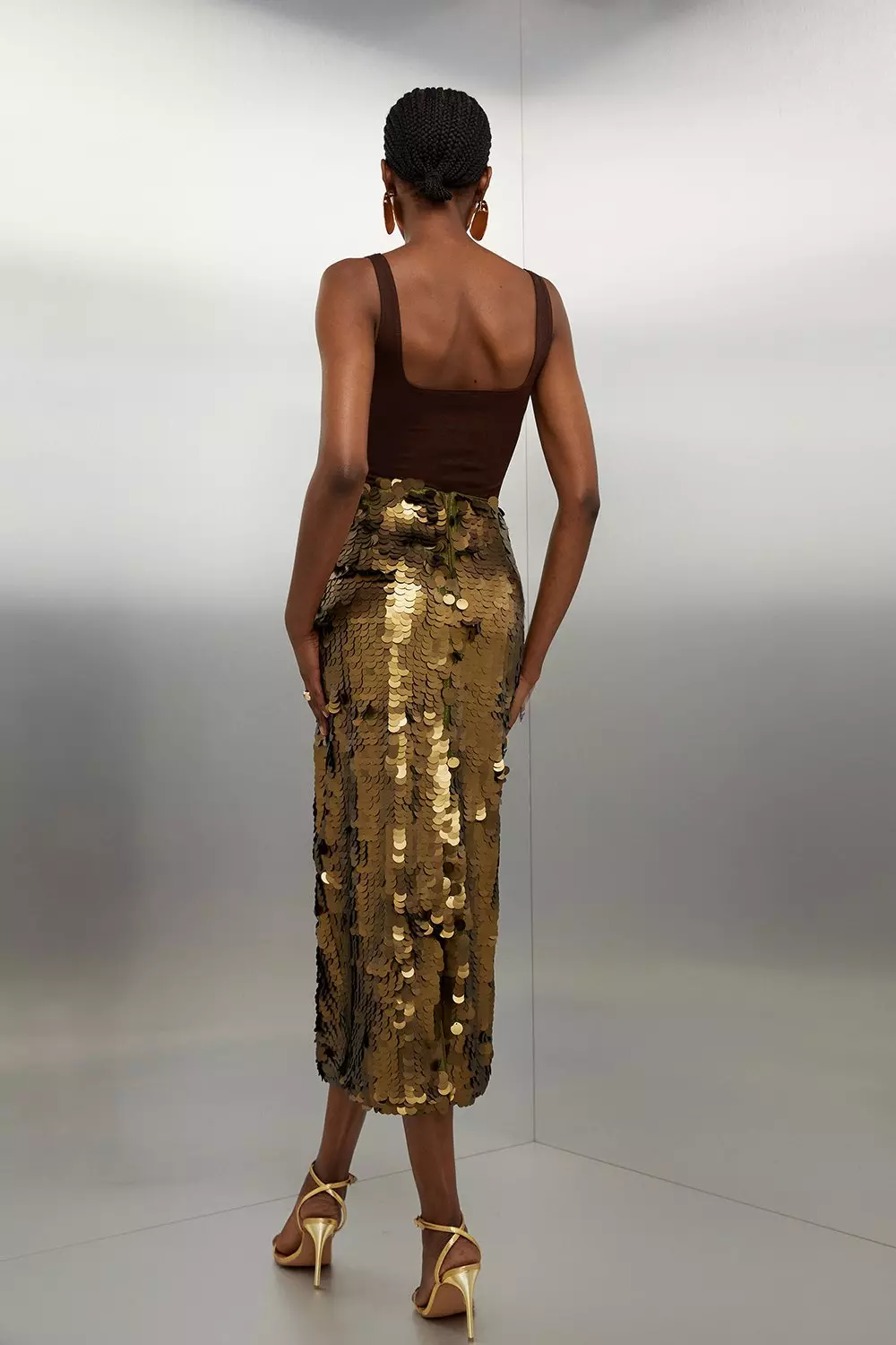 Sequin on sale skirt dubai